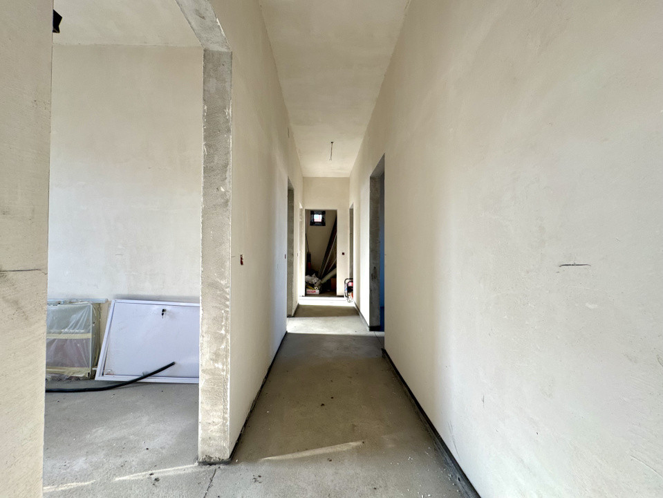 Casă individuală, 170 mp, pe un singur nivel, 300 mp curte, intrare Chinteni