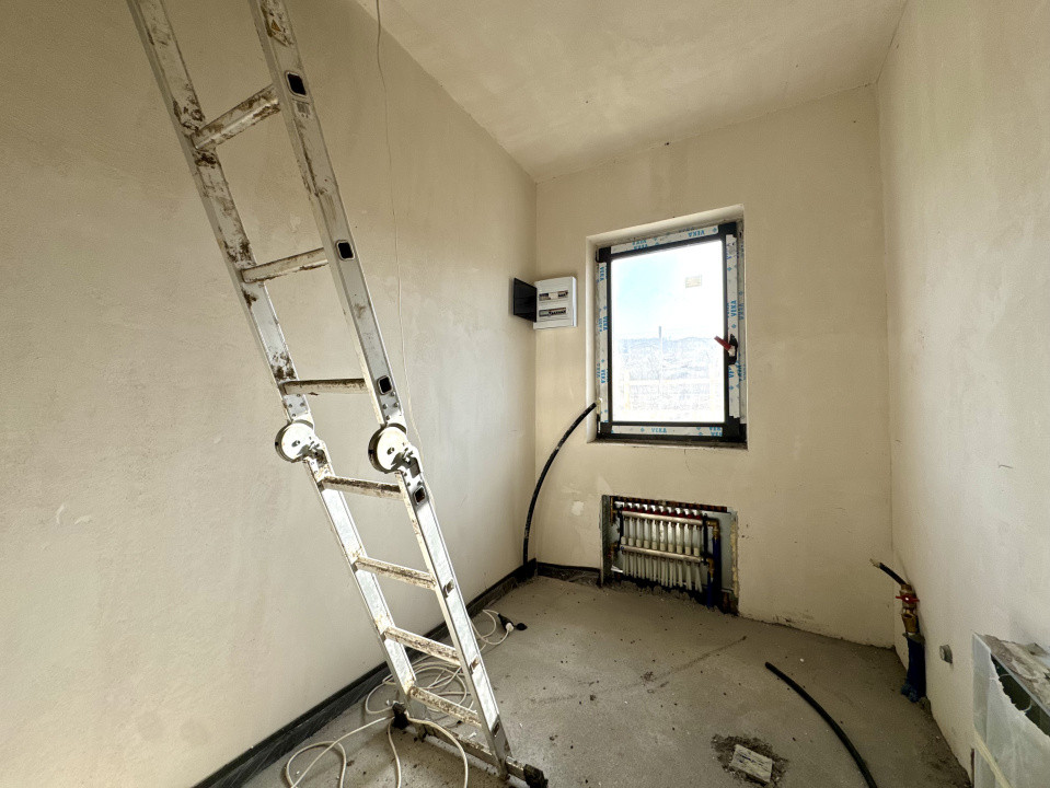 Casă individuală, 170 mp, pe un singur nivel, 300 mp curte, intrare Chinteni