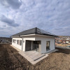 Casă individuală, 170 mp, pe un singur nivel, 300 mp curte, intrare Chinteni