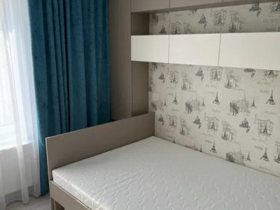 Apartament 3 camere UMF