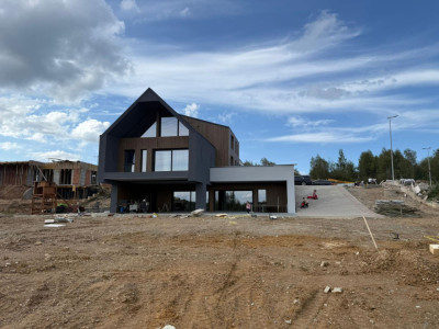 Casa Individuala , 490 mp utili, zona Salicea