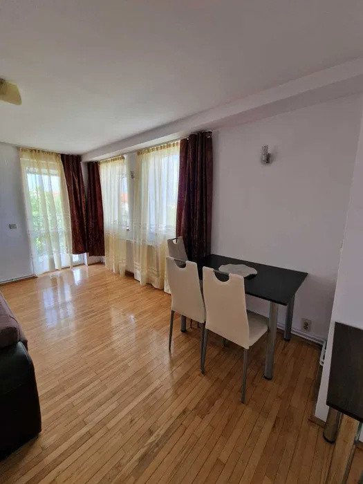 Apartament cu 3 camere,100mp,Zona Zorilor
