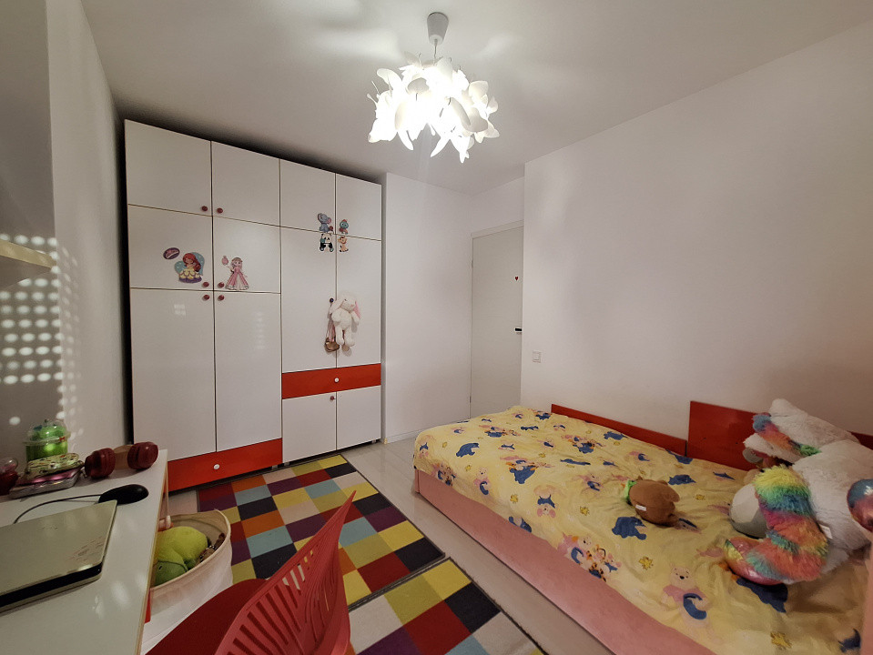 Apartament cu 3 camere, 63 mp, terasa, parcare, zona Sub Cetate