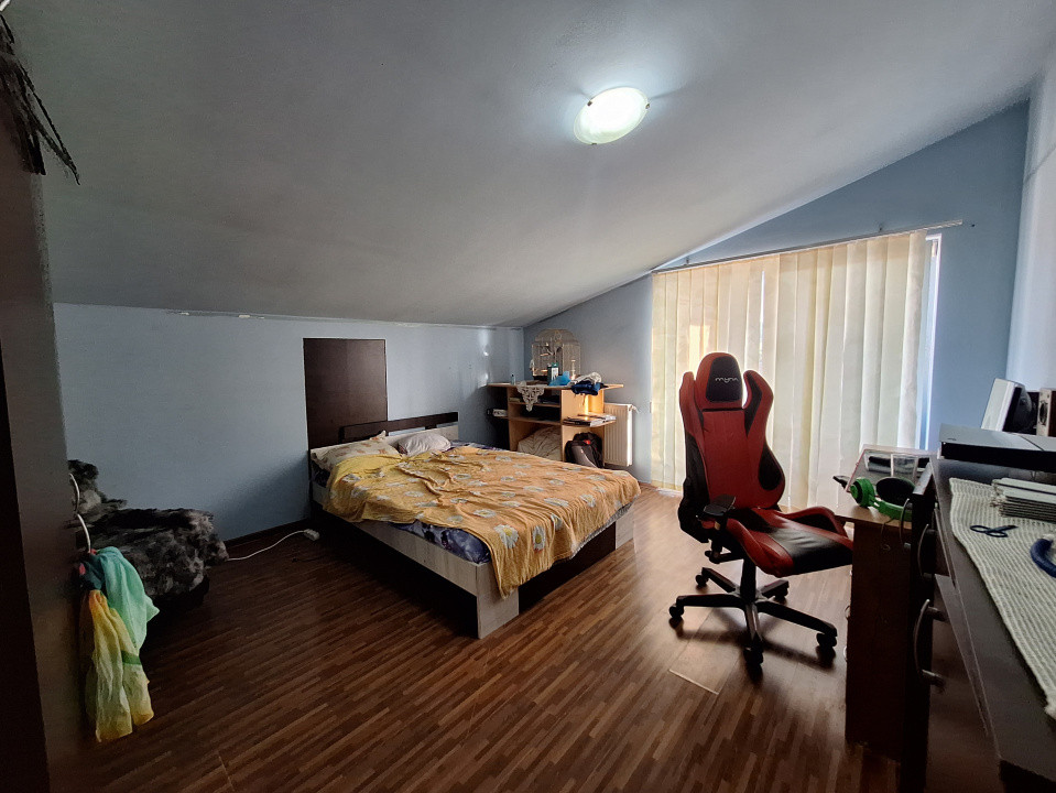 Apartament cu 5 camere, parcare, zona Muzeul Apei