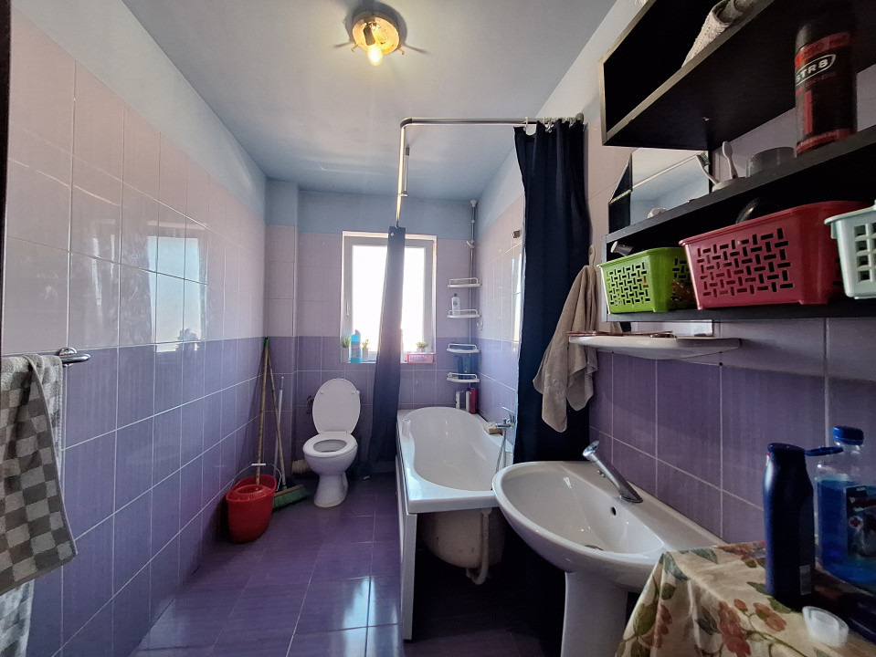 Apartament cu 5 camere, parcare, zona Muzeul Apei
