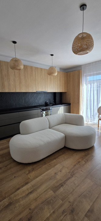 Apartament ultrafinisat, parcare, zona Terra