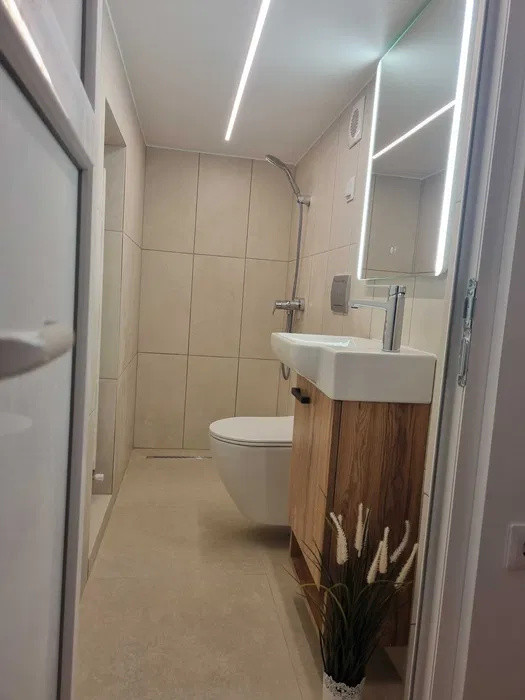 Apartament cu 3 camere, 70mp, Zona Centru