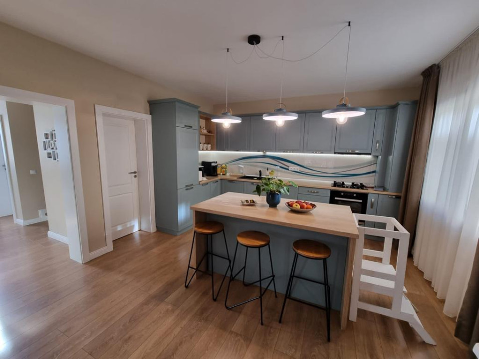 Duplex de 4 camere, 120mp, zona Terra