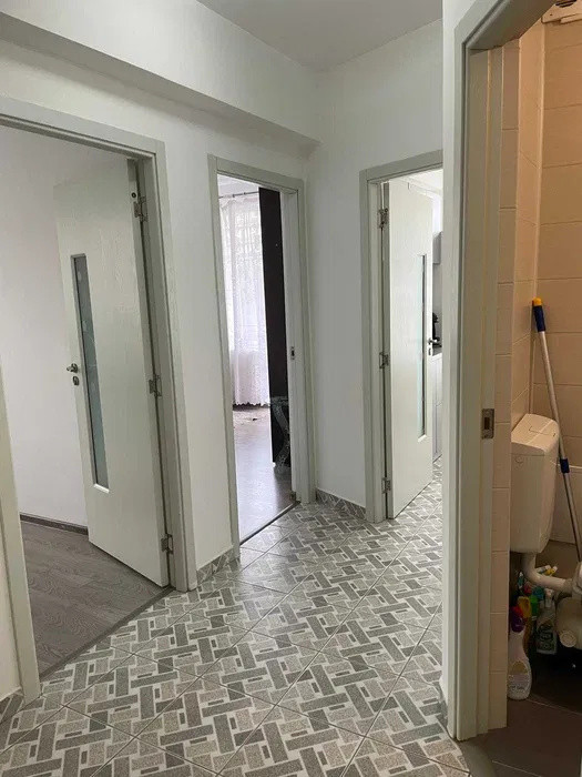 Apartament 2 camere , 50 mp , zona borhanci. 