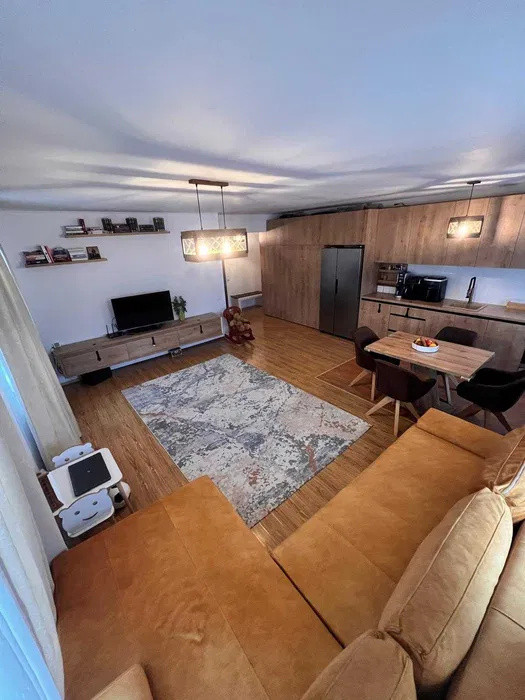 Apartament cu 3 camere ultrafinisat, 2 balcoane, zona Florilor