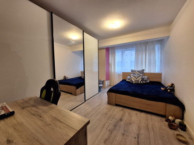 Apartament cu 3 camere, 68 mp, balcon, zona Eroilor
