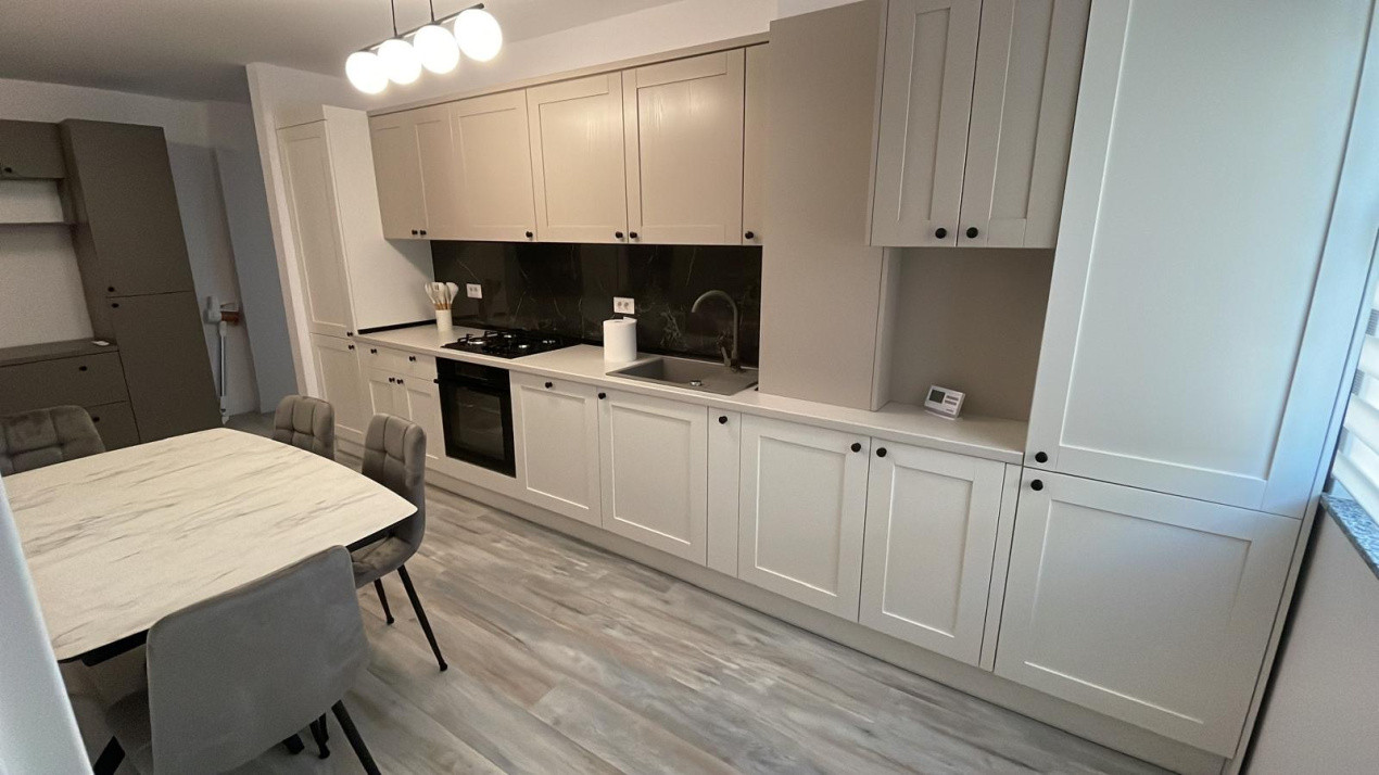 Apartament, 3 camere,  semidecomandat , mobilat/utilat, zona Someșului