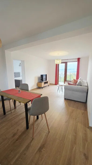 Apartament 3 camere ,64mp ,zona dambu rotund