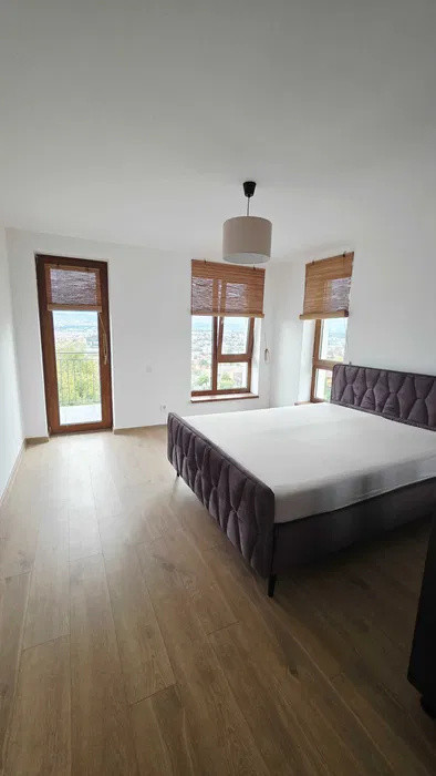 Apartament 3 camere ,64mp ,zona dambu rotund