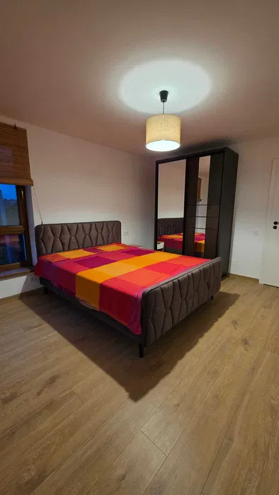 Apartament 3 camere ,64mp ,zona dambu rotund